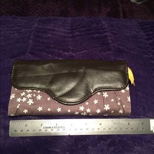 Thirty-one wallet